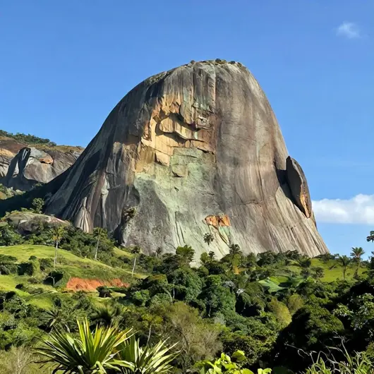 Descubra a Pedra do Morcego